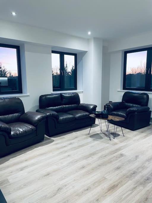 New One Bedroom Luxury Apartment In سوليهال المظهر الخارجي الصورة