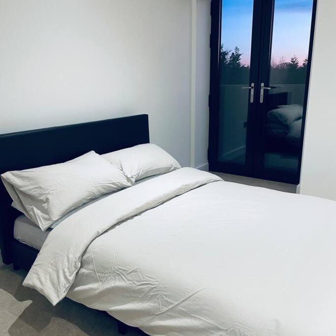 New One Bedroom Luxury Apartment In سوليهال المظهر الخارجي الصورة
